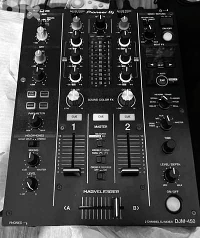 Pioneer DJM 450 Magvel Faders