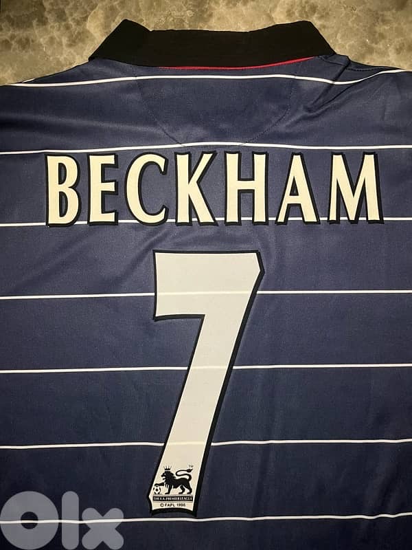 Manchester United Beckham 7 third umbro sharp kit 2