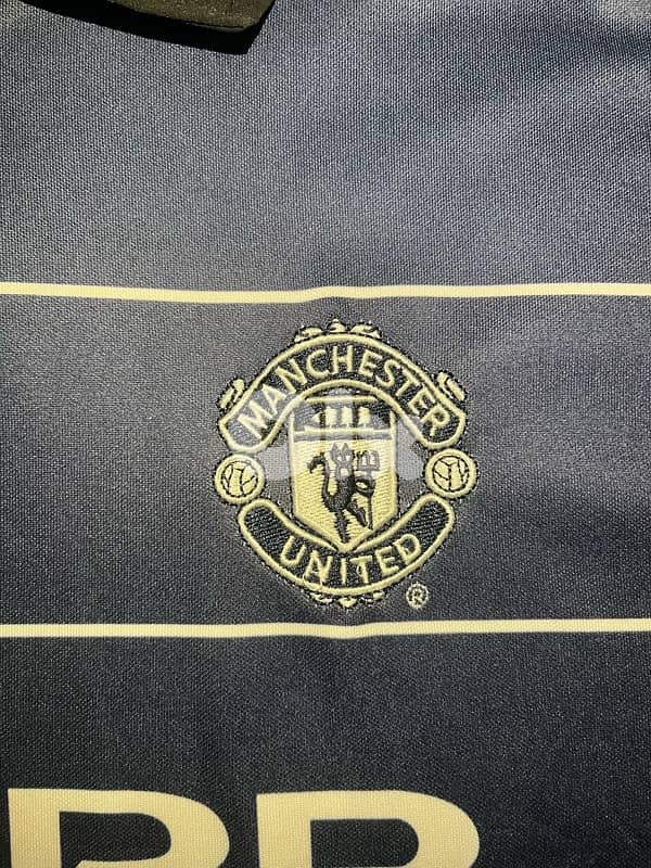 Manchester United Beckham 7 third umbro sharp kit 4