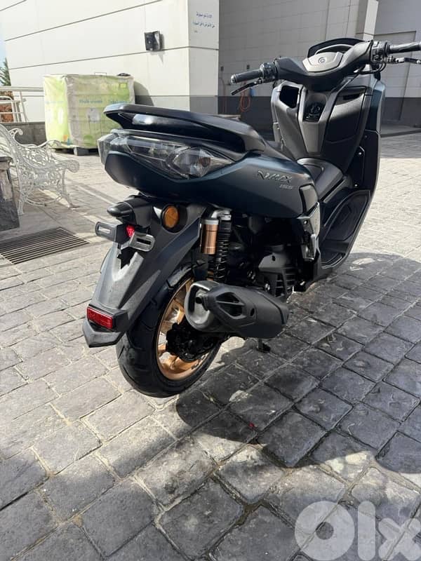 Yamaha nmax 1