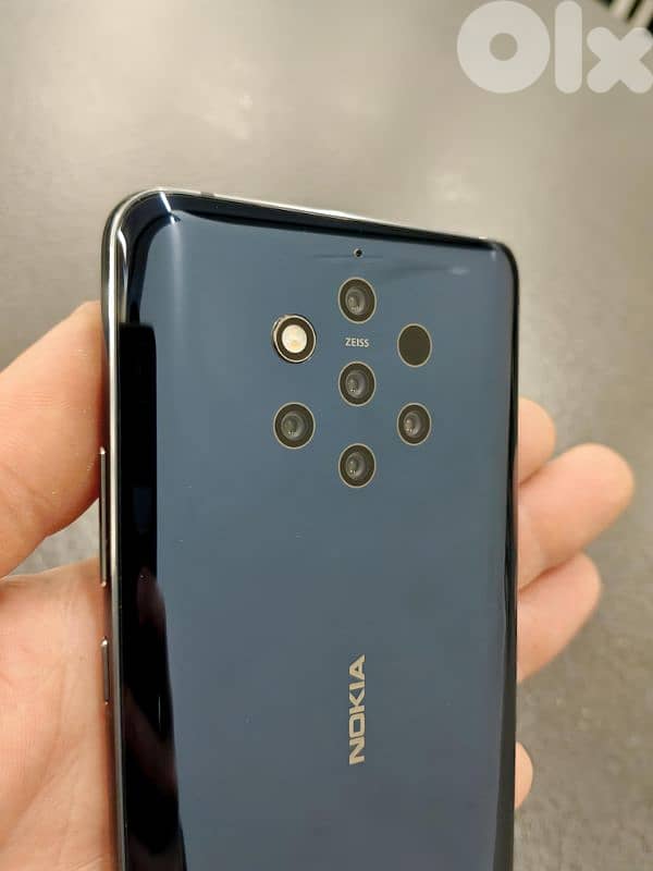 Nokia 9 PureView 6