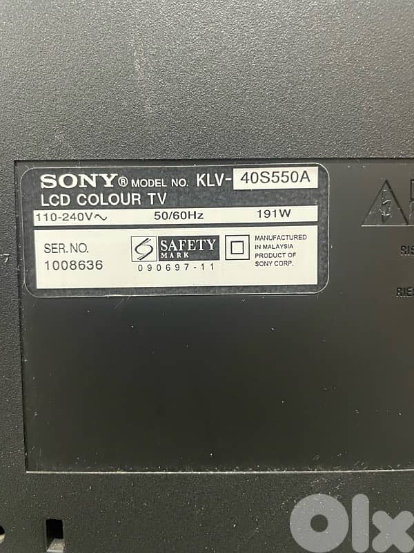sony bravia 40 inch NOT SMART 4