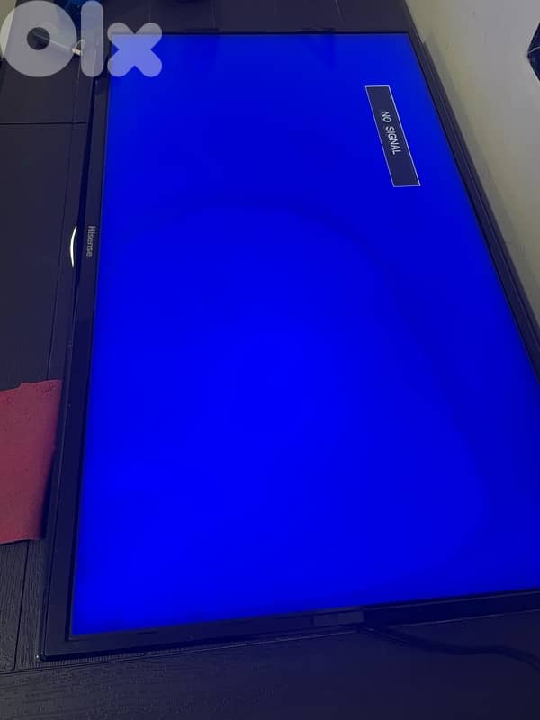 hisense 40” NOT SMART 1