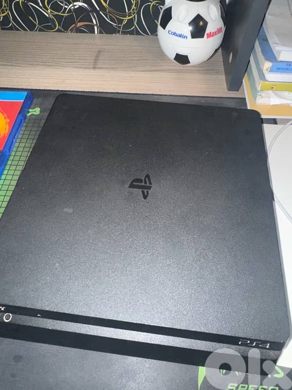 Playstation 4 (used) 500gb slim edition 1