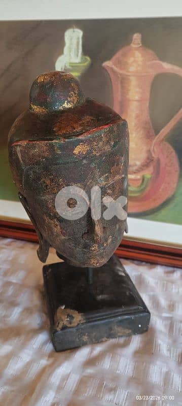 19th-century style Burmese lacquered and gilded wood Buddha head