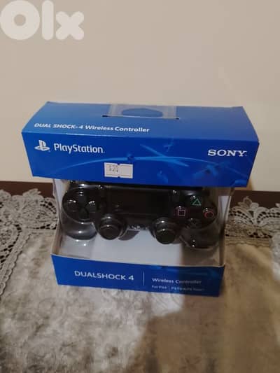 مسكة للبيع ps4 copy بعدا جديد السعر 20$