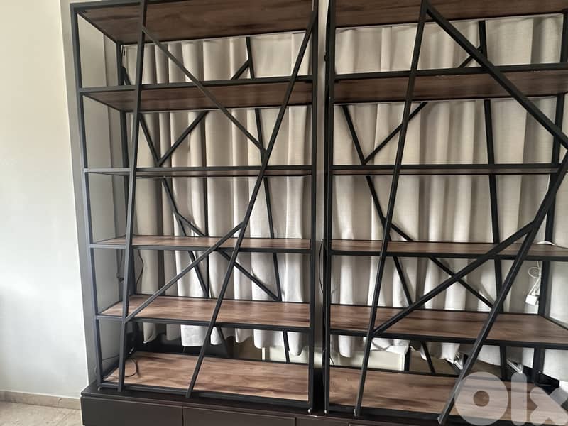 Display Shelving Unit with 4-Drawer Storage Base 2