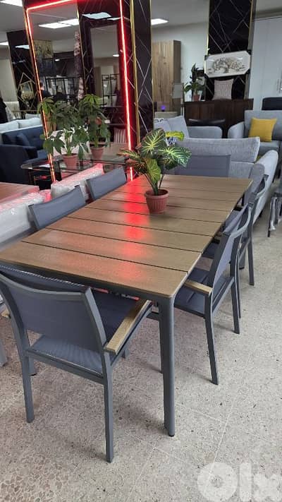 طاولة الومنيوم مع  ٦ كراسي.   TABLE ALUMINIUM WIT CHAIRS