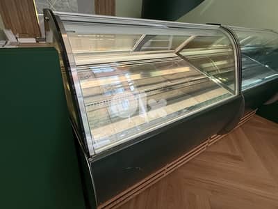 Icecream display freezer curved glass