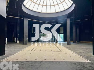 L20784 - Amazing 900 SQM Shop For Rent in Achrafieh, Alexandre area