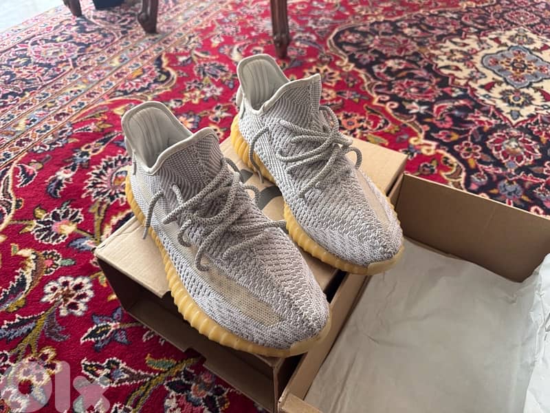 Yeezy size 11 US used like new 2