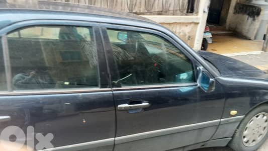 Mercedes-Benz 240/260/280 1999