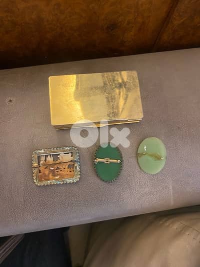 four camey cameo peaces