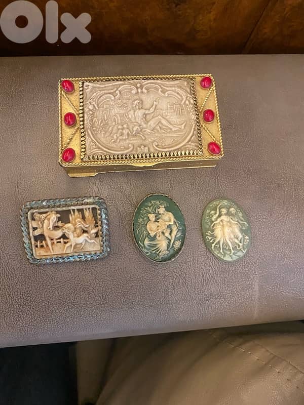 four camey cameo peaces 1