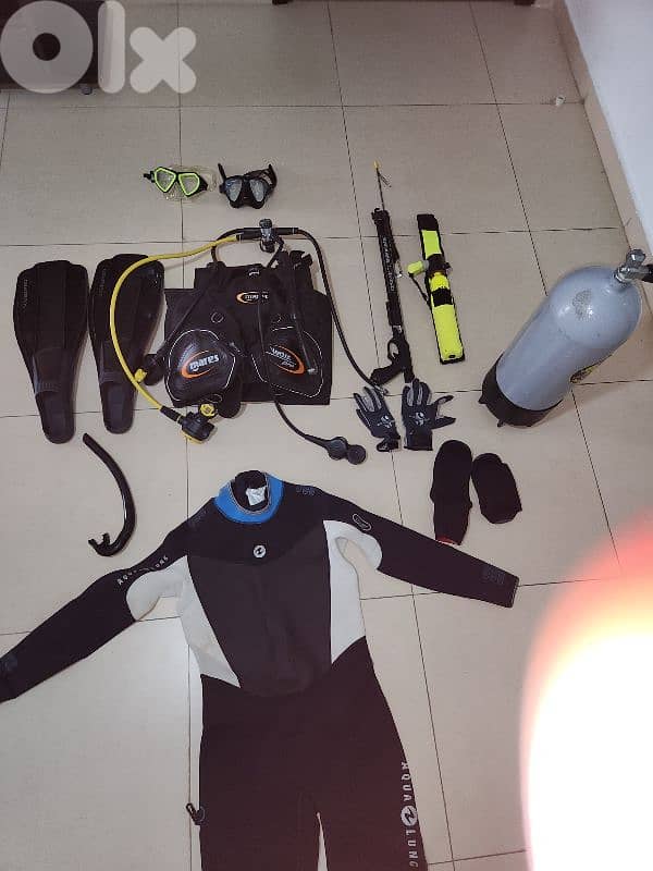scuba diving equipment 1