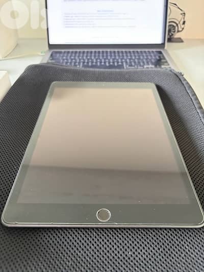 iPad 7th gen Space Gray