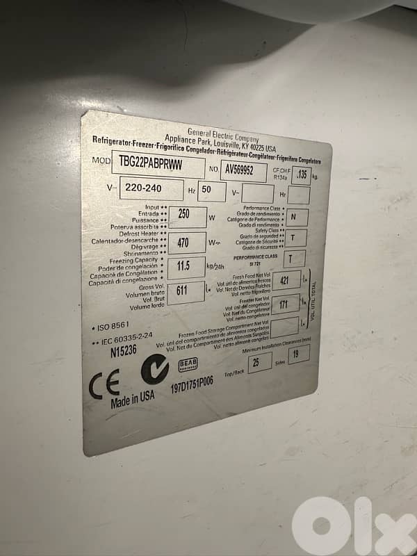 General Electric Fridge and freezer 1