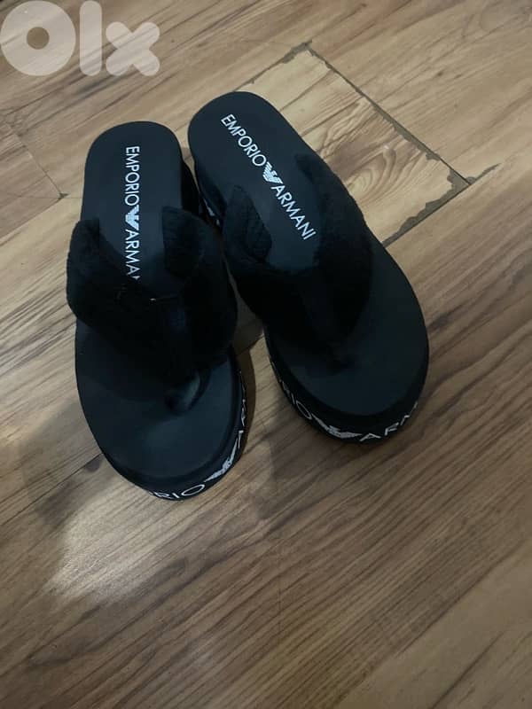 barely used Armani flip flops 1