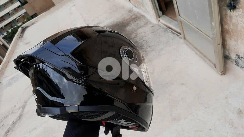MT black full face helmet 2
