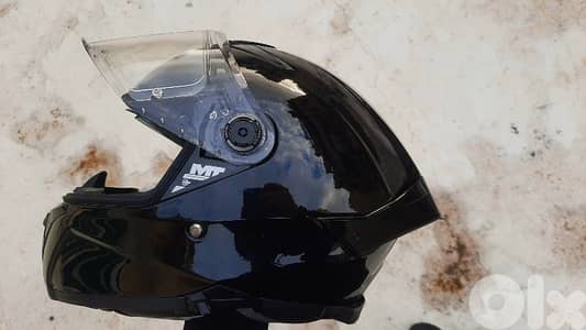 MT black full face helmet