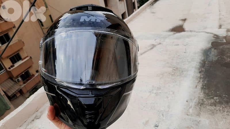 MT black full face helmet 4