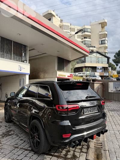 Jeep Grand Cherokee V8 Look SRT مفول زوائد