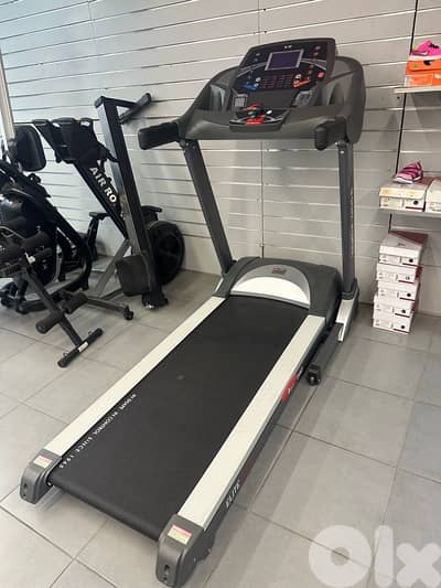 Treadmill heavy duty body sculpture