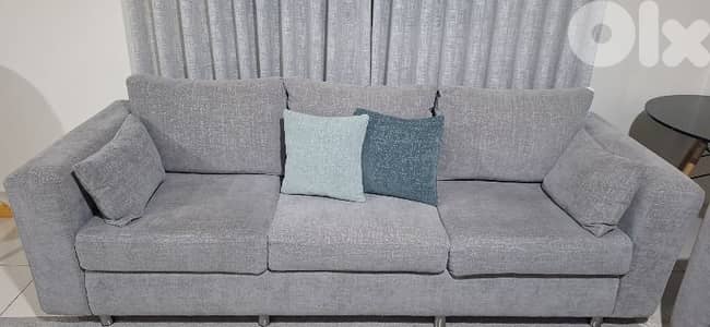 2 sofas