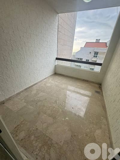 apartment For sale in broummana شقة للبيع في برمانا