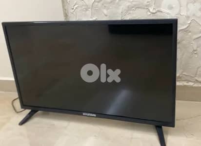 New hyundai tv very clean