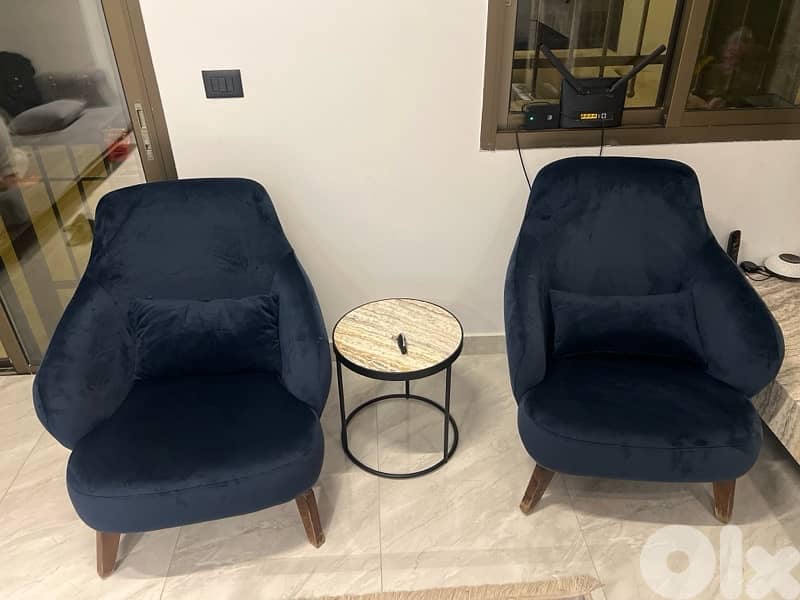 full set ( 2 sofas + 2 arm chair ) 3