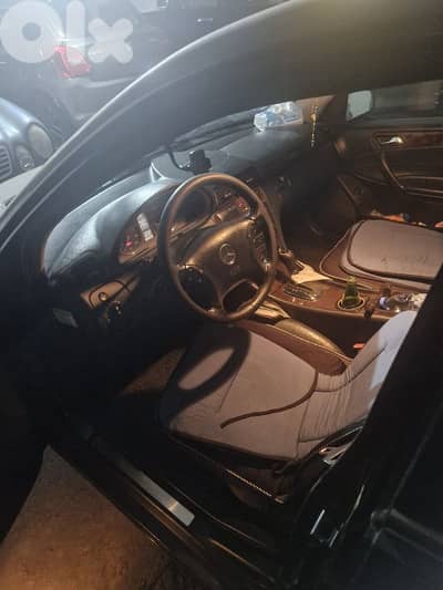 Mercedes-Benz C-Class 2005