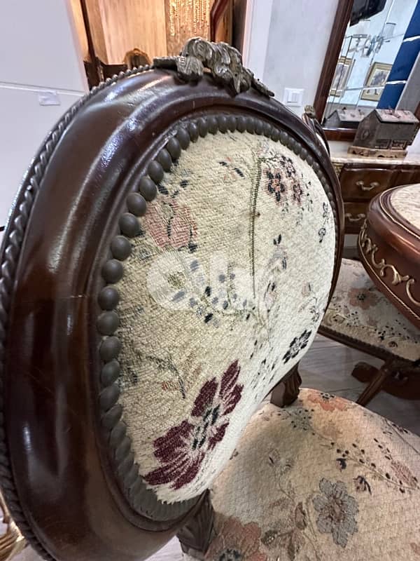 table and chairs for sale 1