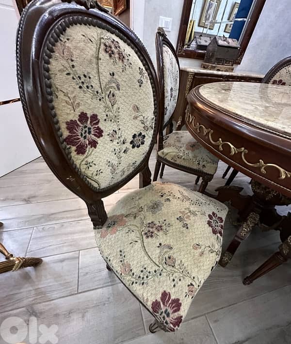 table and chairs for sale 5