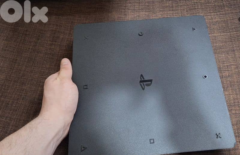Ps4 slim 1TB 1