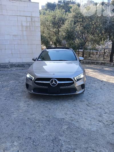 Mercedes-Benz A-Class 2019 FULL OPTION CLEAN CAR FAX 03421644