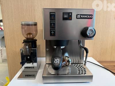 coffee machine rancilio silvia with grinder