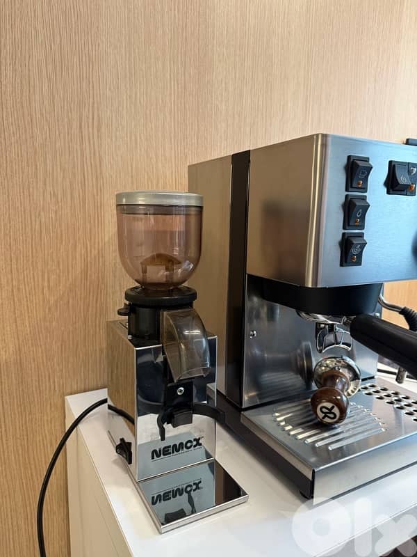 coffee machine rancilio silvia with grinder 1