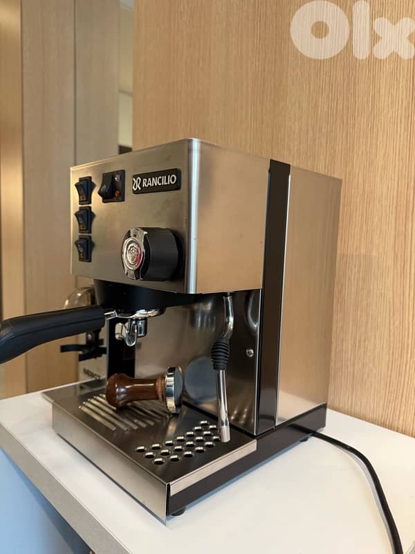 coffee machine rancilio silvia with grinder 2