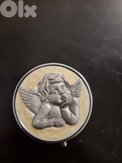 صندوق حبوب دواء معدني انتيك شكل ملاك
