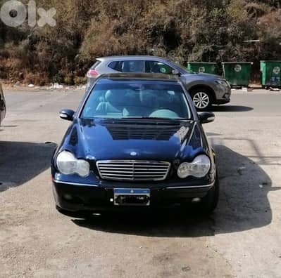 Mercedes-Benz C-Class 2005