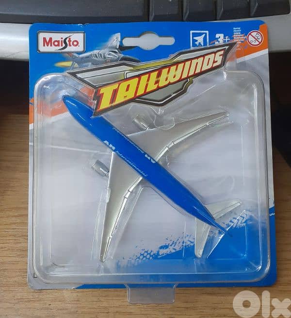 Maisto diecast Plane model Scale 1/144 11