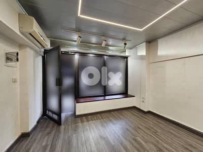 GMC152LG Shop for rent in Achrafieh - محل للإيجار في الأشرفية