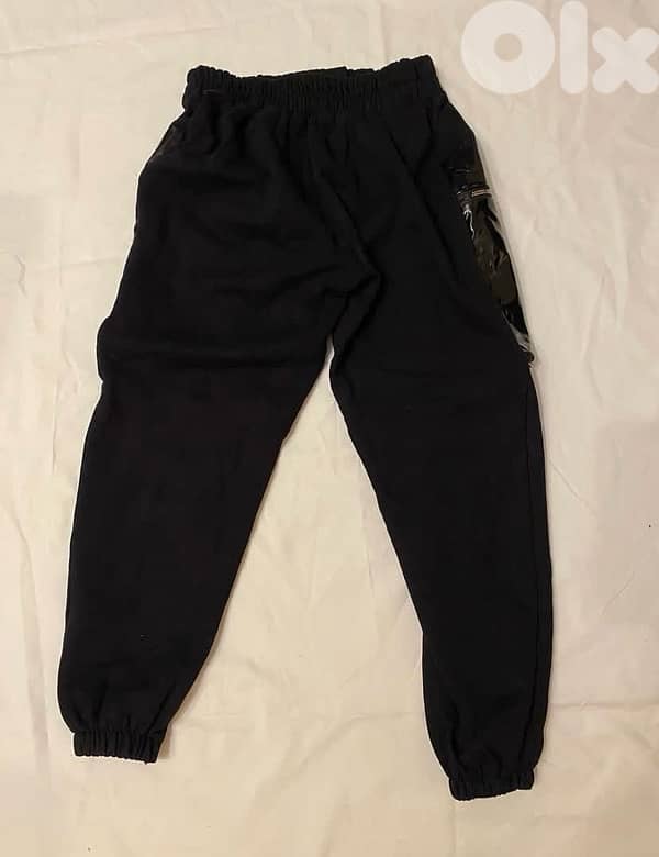 black sweat pants 1