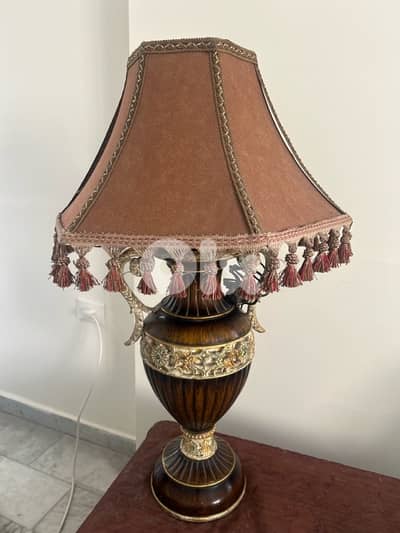 Elegant Vintage Table Lamp with Tassel Shade