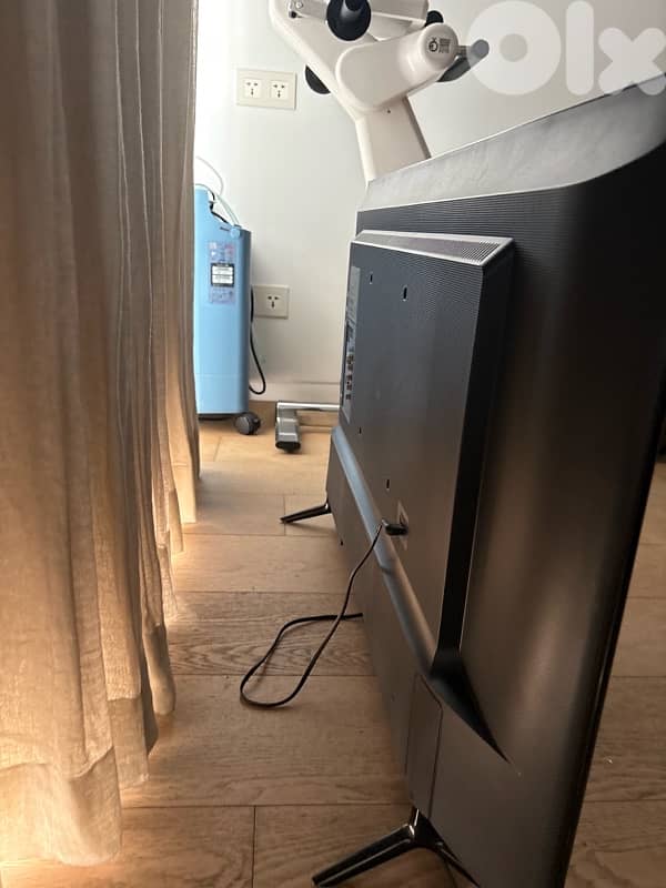 samsung tv 49 inch used like new 1