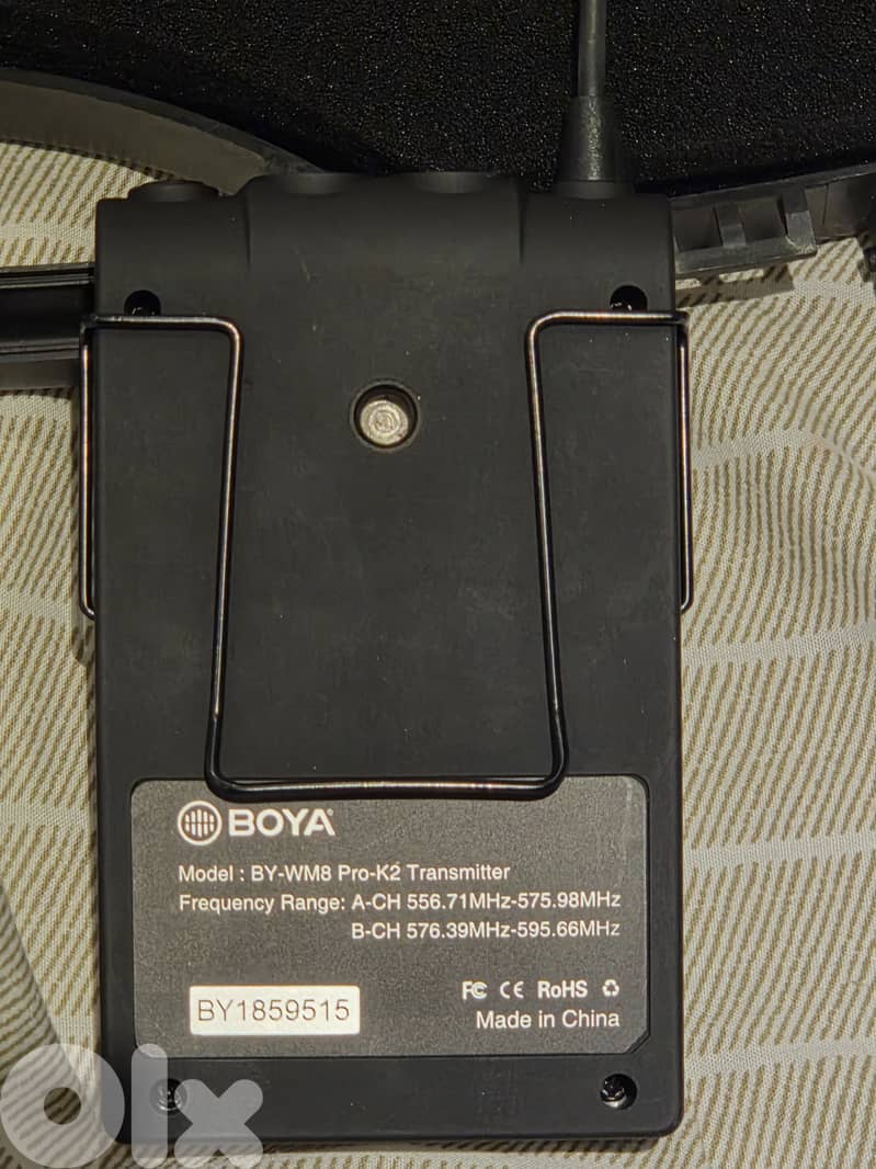 BY WM8 pro wireless microphone 2