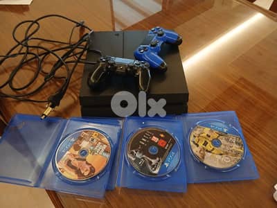 PS4 Fat (Never Opened) + 2 Controllers + 3 Games - طرابلس