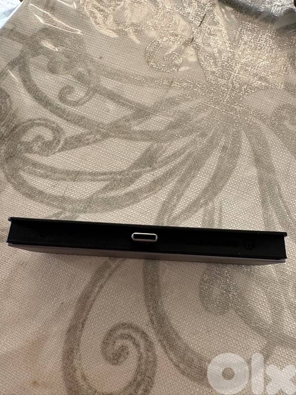 hyper drive 6 in1 for ipads pro and macbooks 4