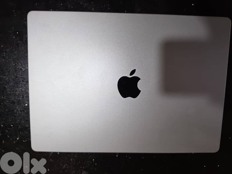 Macbook pro (M4 max) 32 ram 1t 1